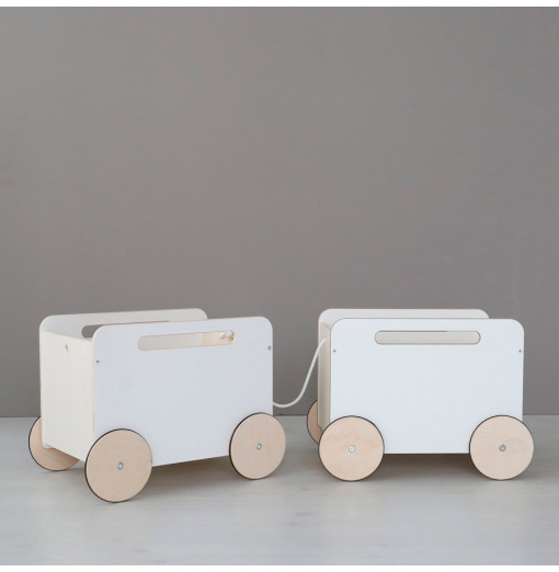 Toy chest on wheels - Ooh noo